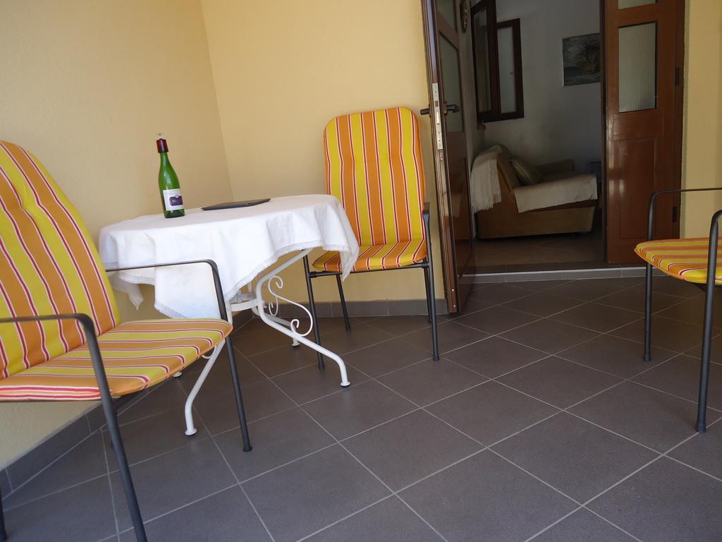 Mala Vila Seline Quarto foto